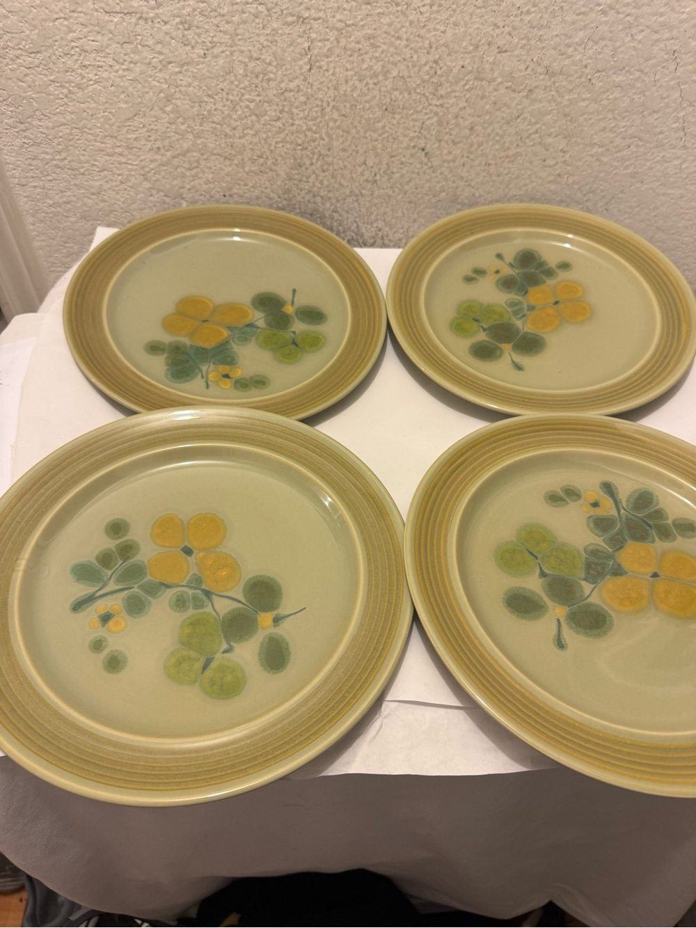 Franciscan Stoneware Dinner Plates with Olive Green Yellow Botanical Design G16